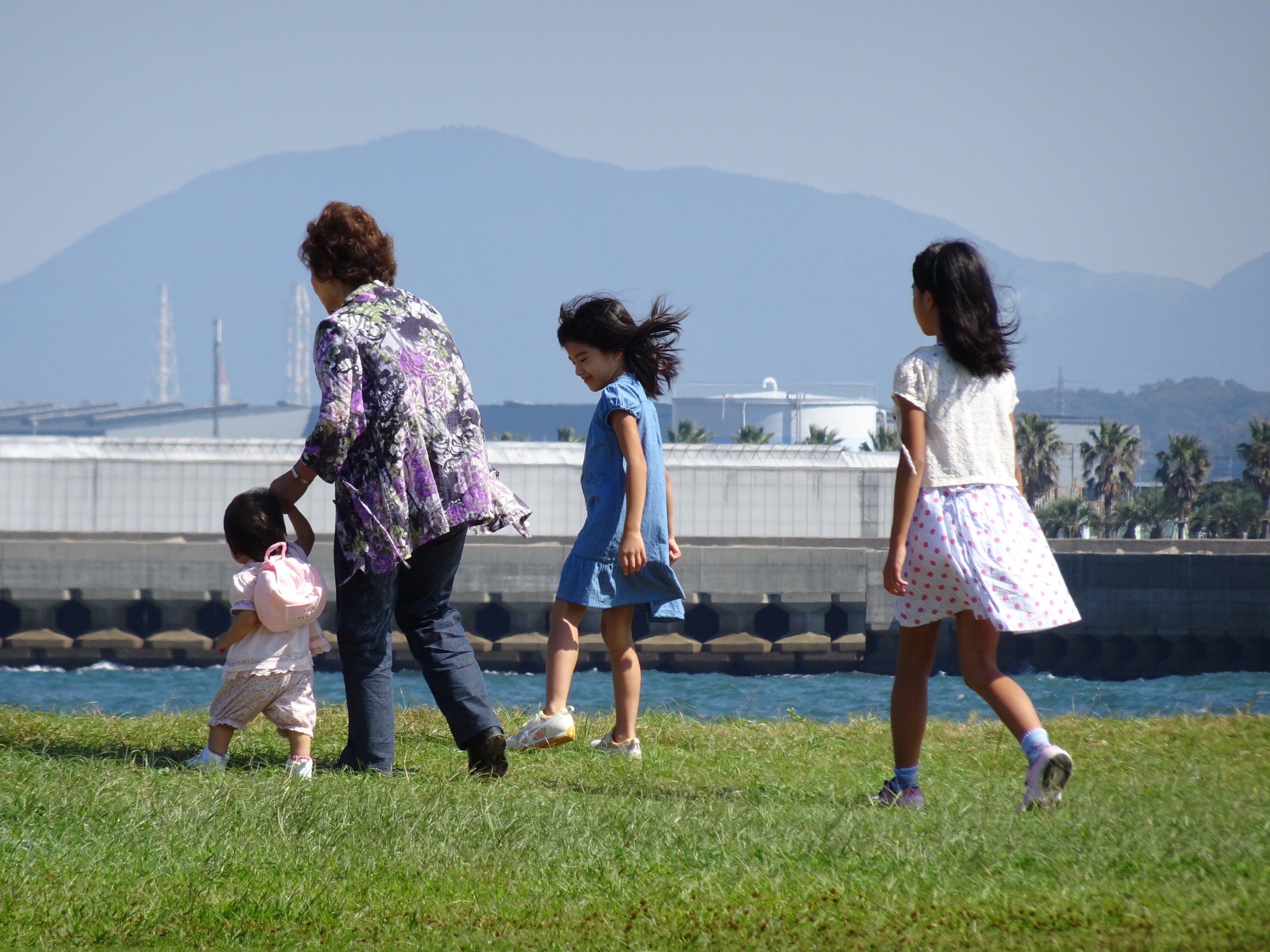 三姉妹　若松